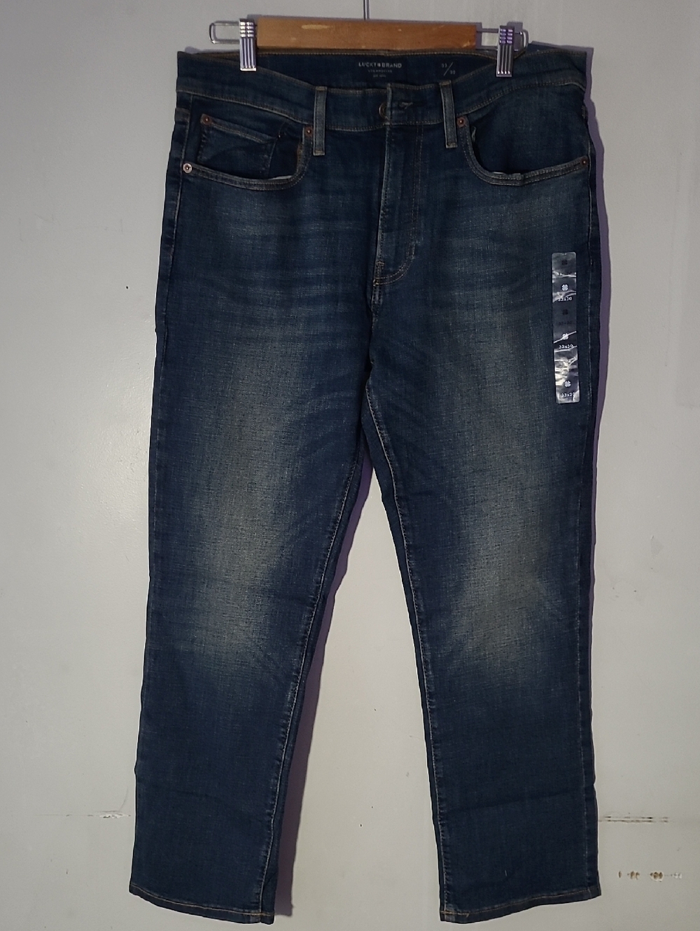 Lucky Brand Men's Dark Blue Straight Jeans with Subtle Fading